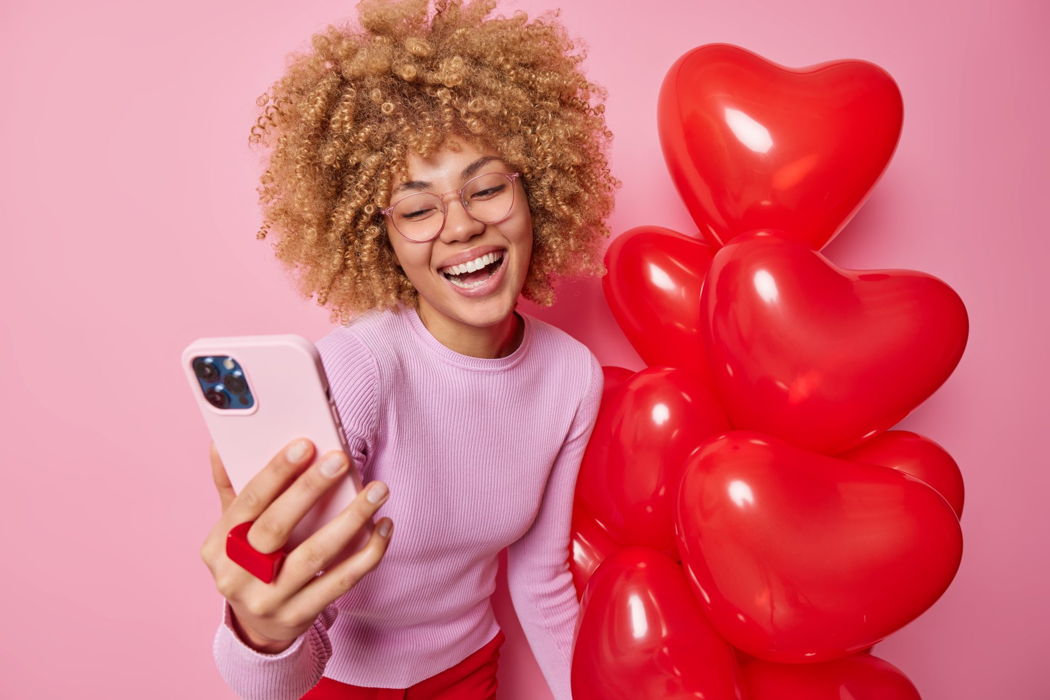 4 Ways To Make Her Feel Special This Valentine's Day, Even If You're